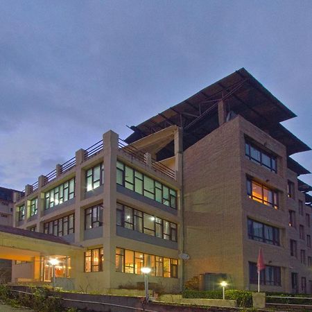 Hotel Sitara International Manāli Extérieur photo