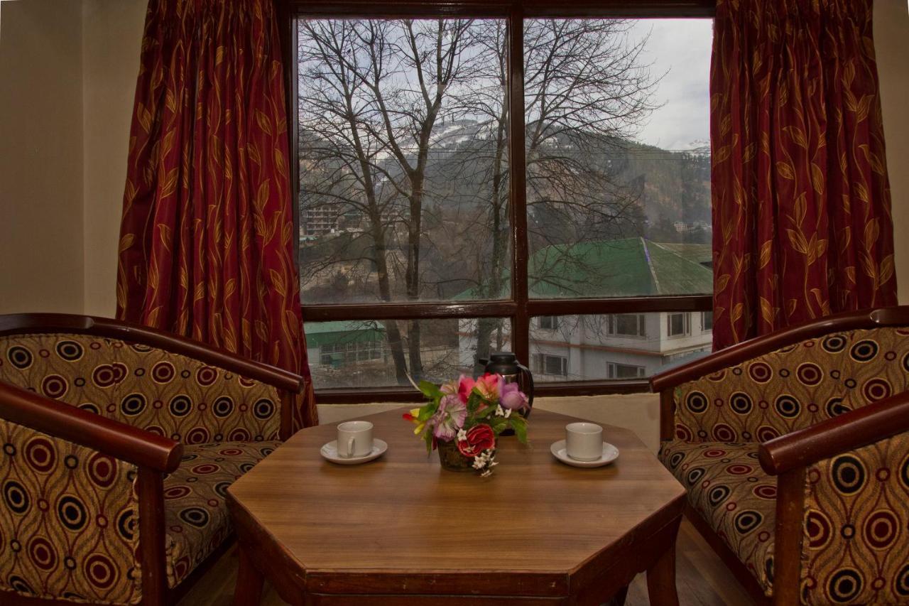 Hotel Sitara International Manāli Extérieur photo