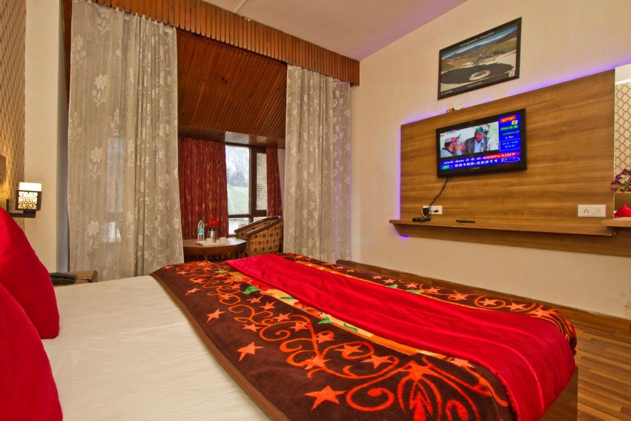 Hotel Sitara International Manāli Extérieur photo