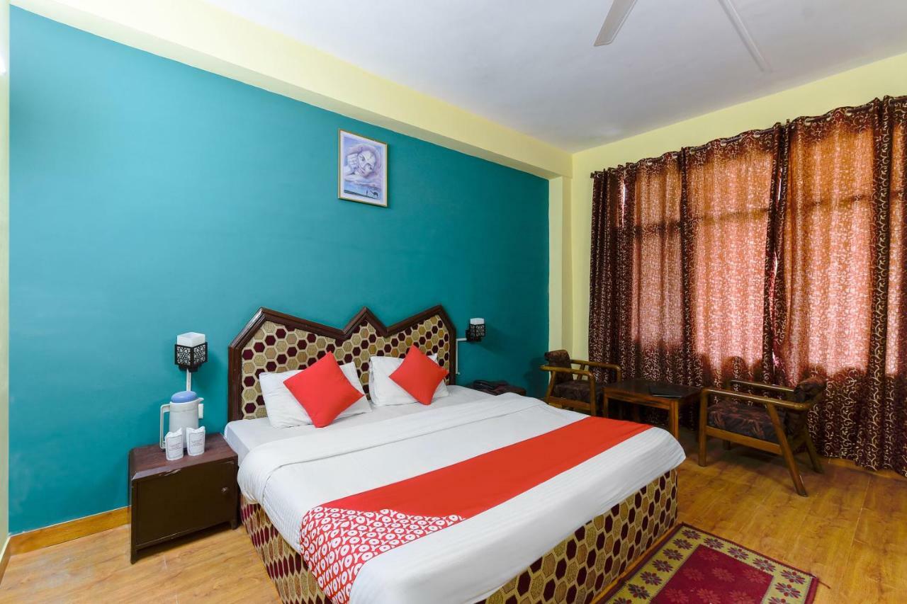 Hotel Sitara International Manāli Extérieur photo