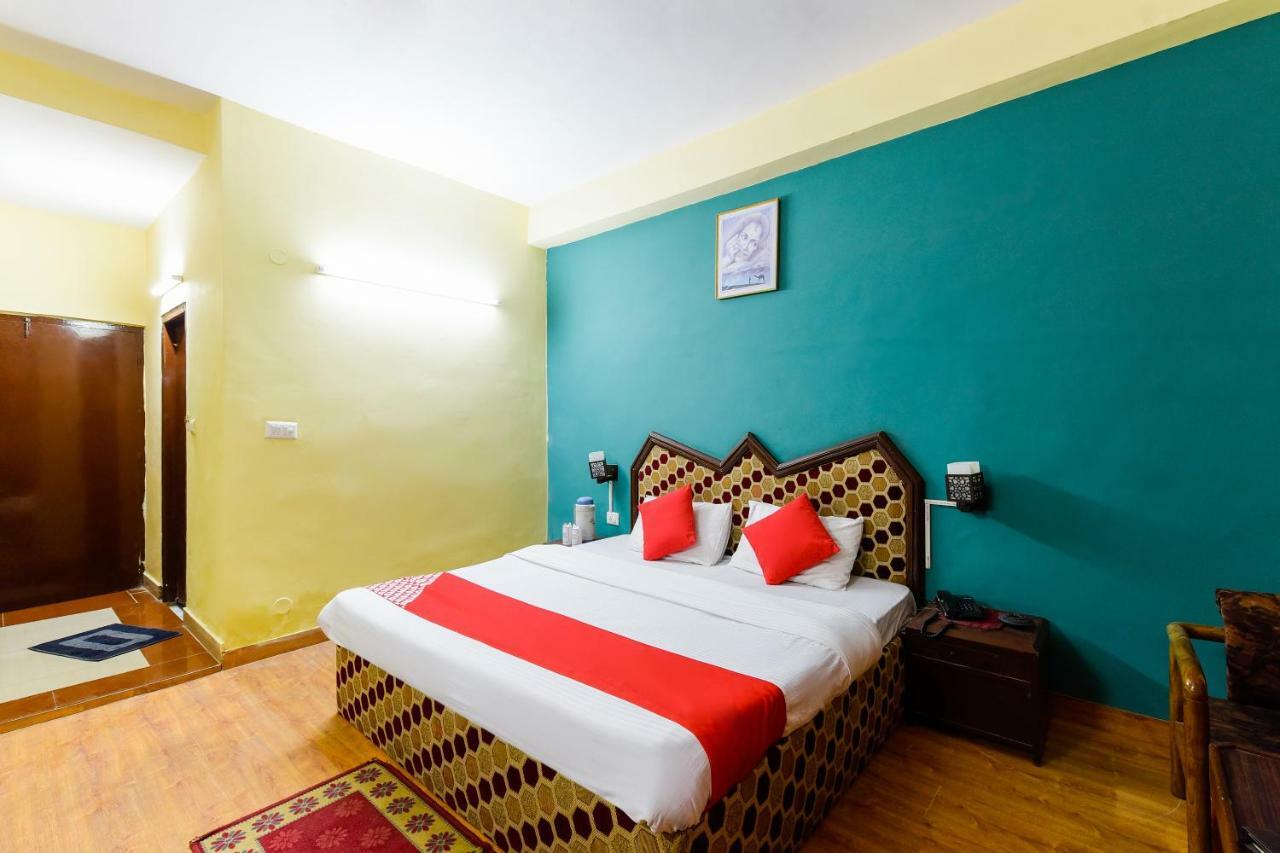 Hotel Sitara International Manāli Extérieur photo