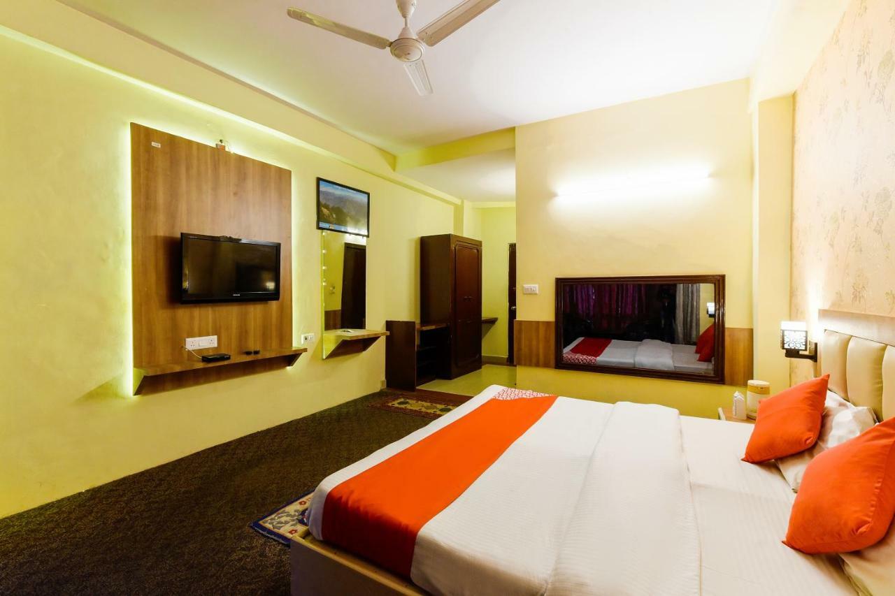 Hotel Sitara International Manāli Extérieur photo